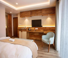 Hotel TEO SUITES International Airport